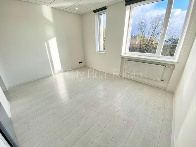 Fasādes māja, renovēta māja, slēgts pagalms, ieeja no ielas, ir lifts, kāpņu telpa pēc Rīga - foto 1