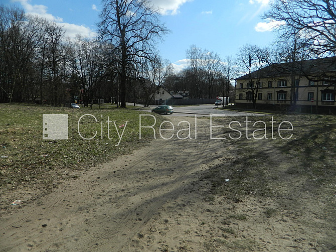 Iespējama mazstāvu apbūve, atļauts būvēt trīs stāvu ēku, atļauts būvēt četru stāvu Rīga - foto 6