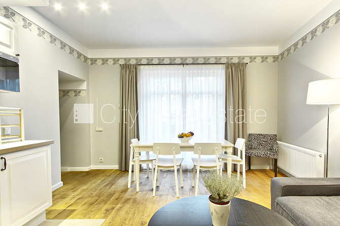 Labiekārtota apzaļumota teritorija, vieta automašīnai, guļamistabu skaits 2 gab., studio tipa, Jūrmala - foto 1