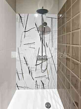 Фасадный дом, реновированный дом, благоустроенная озеленённая территория, Рига