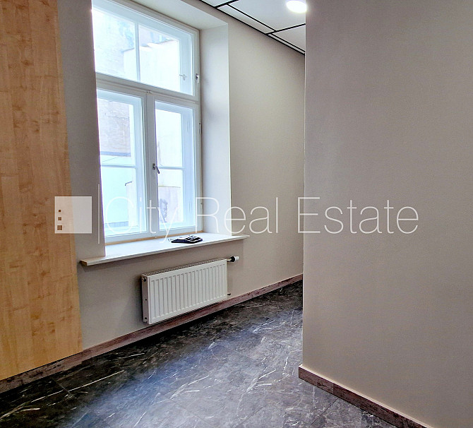 Фасадный дом, реновированный дом, благоустроенная озеленённая территория, Рига - изображение 9