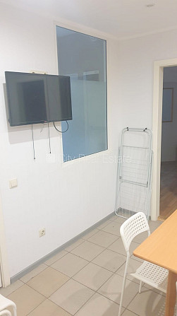 Fasādes māja, renovēta māja, slēgts pagalms, ieeja no pagalma, puspagrabs, kāpņu telpa pēc Rīga - foto 15