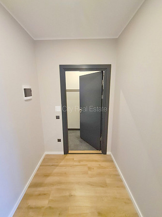 Fasādes māja, renovēta māja, slēgts pagalms, ieeja no ielas un pagalma, kāpņu telpa pēc Rīga - foto 9