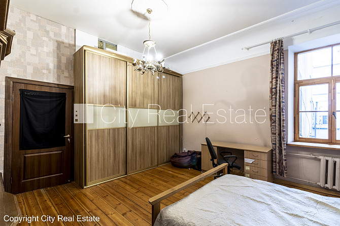 Pagalma māja, renovēta māja, slēgts pagalms, ieeja no pagalma, kāpņu telpa pēc kosmētiskā Rīga - foto 17