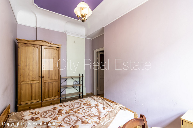 Pagalma māja, renovēta māja, slēgts pagalms, ieeja no pagalma, kāpņu telpa pēc kosmētiskā Rīga - foto 12