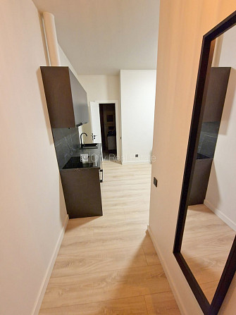 Fasādes māja, renovēta māja, slēgts pagalms, ieeja no ielas, ir lifts, kāpņu telpa pēc Rīga - foto 13