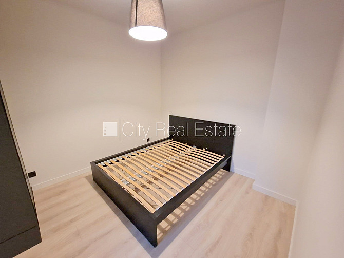 Fasādes māja, renovēta māja, slēgts pagalms, ieeja no ielas, ir lifts, kāpņu telpa pēc Rīga - foto 9