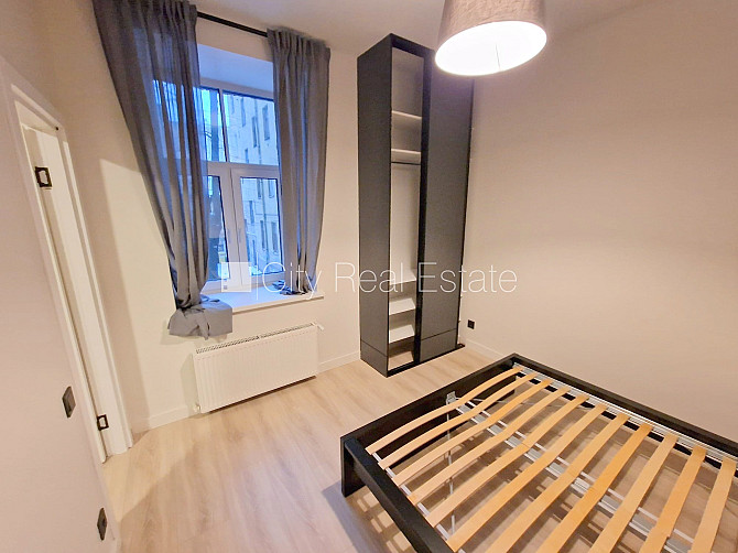 Fasādes māja, renovēta māja, slēgts pagalms, ieeja no ielas, ir lifts, kāpņu telpa pēc Rīga - foto 10