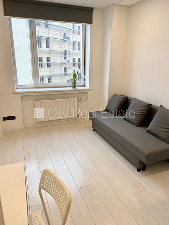 Фасадный дом, реновированный дом, вход с улицы, лифт, лестничная клетка после Рига - изображение 7