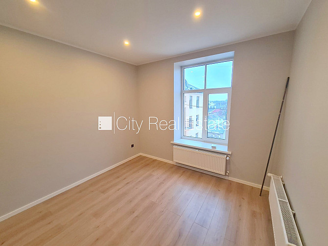 Здание во дворе, фасадный дом, реновированный дом, закрытый двор, вход с улицы и со Рига - изображение 5