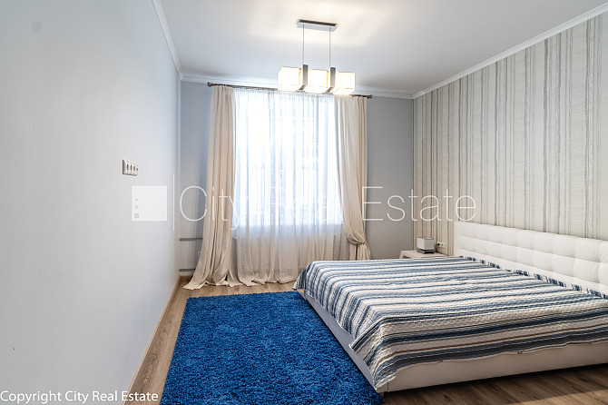 Fasādes māja, renovēta māja, slēgts pagalms, ieeja no ielas, kāpņu telpa pēc kapitālā Rīga - foto 6