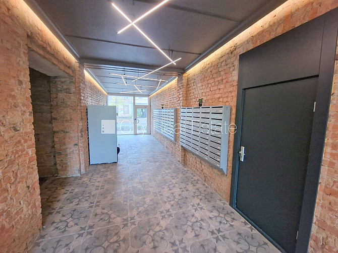 Дом во дворе, реновированный дом, закрытый двор, вход с улицы и со двора, Рига - изображение 17