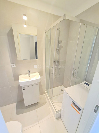 Fasādes māja, renovēta māja, slēgts pagalms, ieeja no ielas un pagalma, kāpņu telpa pēc Rīga - foto 11