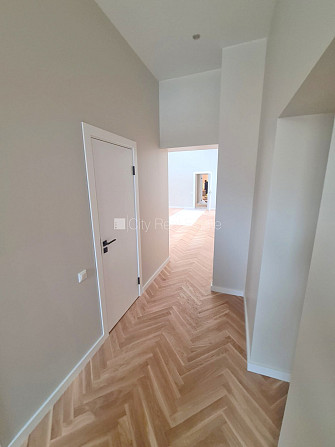 Zeme īpašumā, pagalma ēka, fasādes māja, renovēta māja, slēgts pagalms, ieeja no pagalma, Rīga - foto 10