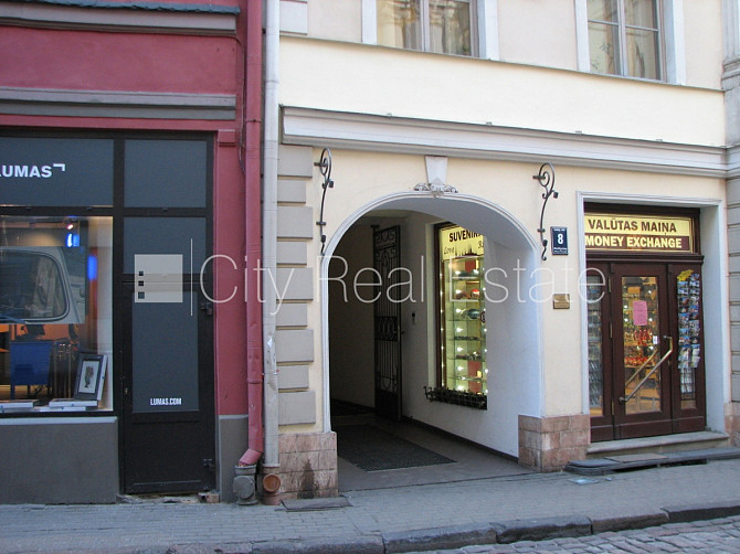 Fasādes māja, renovēta māja, objektu apsargā fiziskā apsardze, ieeja no ielas, ir lifts, Rīga - foto 18