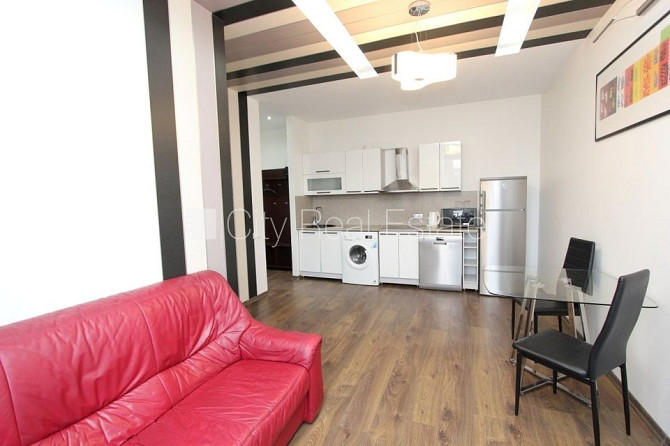 Projekts - Aleksandra Čaka 33, pagalma māja, renovēta māja, labiekārtots apzaļumots pagalms, Rīga - foto 1