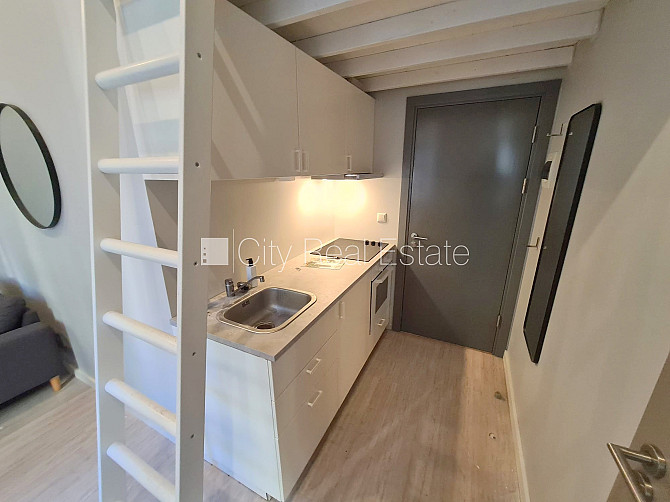 Фасадный дом, реновированный дом, закрытый двор, вход с улицы и со двора, Рига - изображение 9