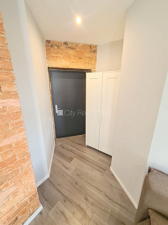 Здание во дворе, реновированный дом, закрытый двор, вход с улицы и со двора, Рига - изображение 10