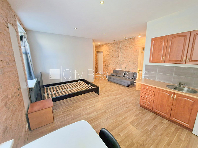 Здание во дворе, реновированный дом, закрытый двор, вход с улицы и со двора, Рига - изображение 7