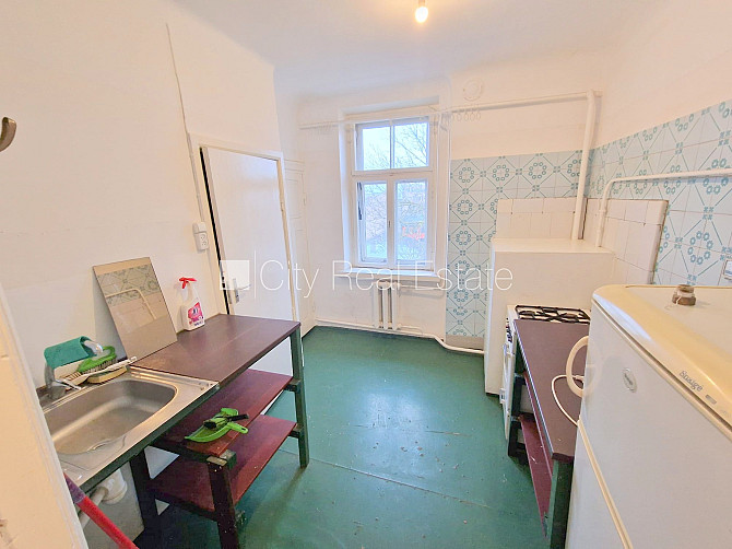 Pagalma māja, renovēta māja, slēgta teritorija, ieeja no pagalma, kāpņu telpa pēc Rīga - foto 11