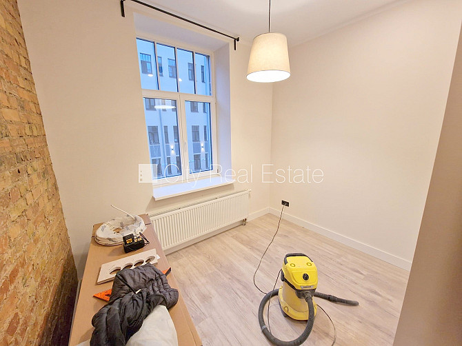 Projekts - Matīsa 38, fasādes māja, renovēta māja, slēgts pagalms, ieeja no ielas, kāpņu Rīga - foto 2