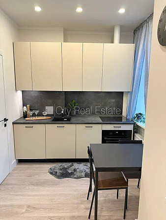 Projekts - Matīsa 38, fasādes māja, renovēta māja, slēgts pagalms, ieeja no ielas, kāpņu Rīga - foto 2