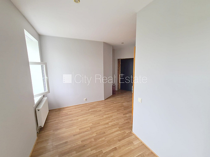 Pagalma ēka, renovēta māja, slēgts pagalms, ieeja no ielas un pagalma, kāpņu telpa pēc Rīga - foto 8