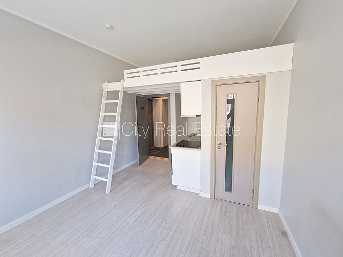 Fasādes māja, renovēta māja, slēgts pagalms, ieeja no ielas, kāpņu telpa pēc kosmētiskā Rīga - foto 7