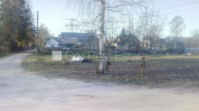 Возможна малоэтажная постройка, разрешено строить одноэтажное здание, разрешено Рига - изображение 1