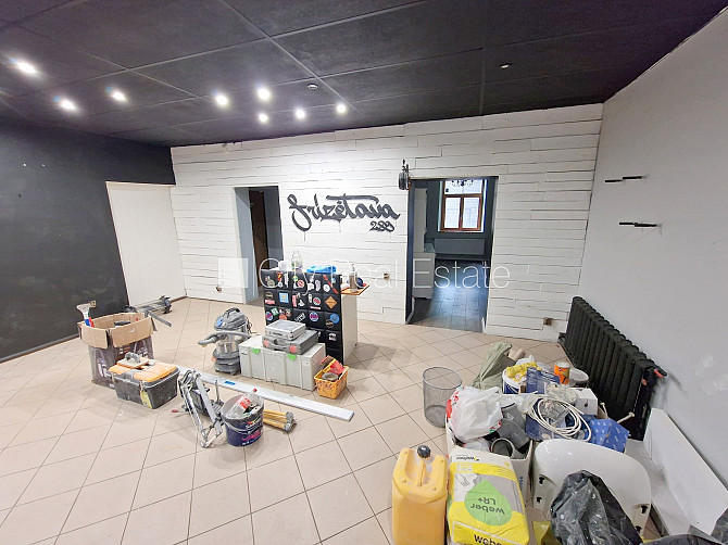 Fasādes māja, slēgts pagalms, vieta automašīnai, ieeja no ielas, logi vērsti uz ielas pusi, Rīga - foto 5