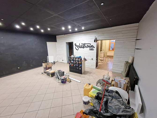 Fasādes māja, slēgts pagalms, vieta automašīnai, ieeja no ielas, logi vērsti uz ielas pusi, Rīga - foto 9