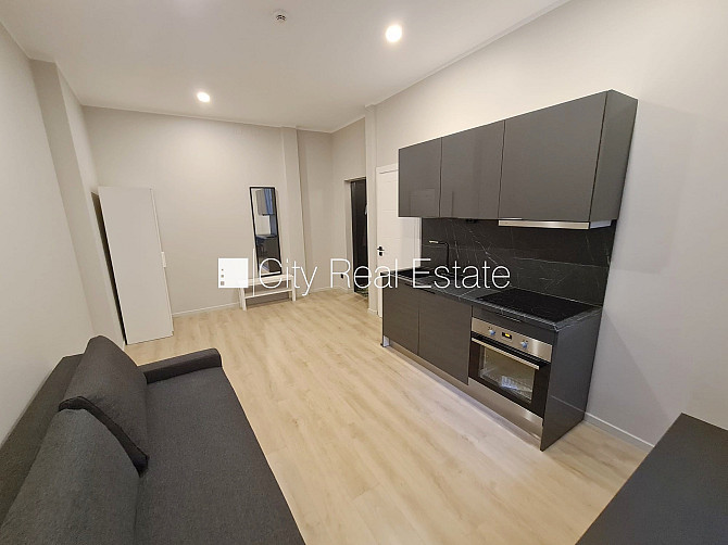 Fasādes māja, renovēta māja, slēgts pagalms, ieeja no ielas un pagalma, ir lifts, kāpņu Rīga - foto 3