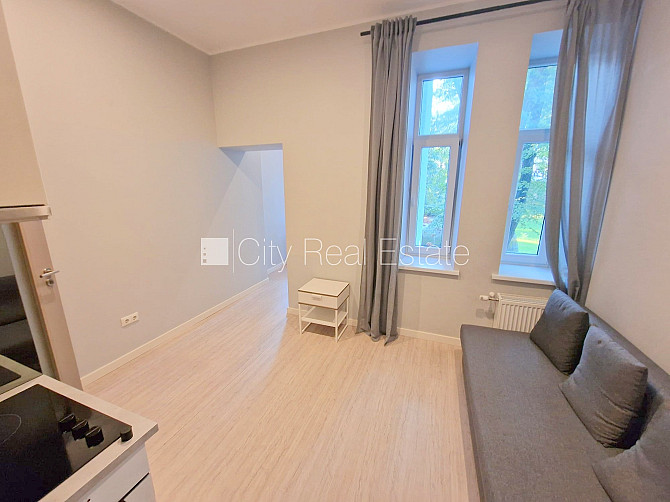 Fasādes māja, renovēta māja, slēgts pagalms, ieeja no ielas, kāpņu telpa pēc kosmētiskā Rīga - foto 7