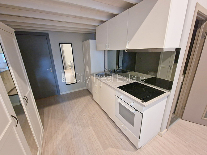 Fasādes māja, renovēta māja, slēgts pagalms, ieeja no ielas, kāpņu telpa pēc kosmētiskā Rīga - foto 3