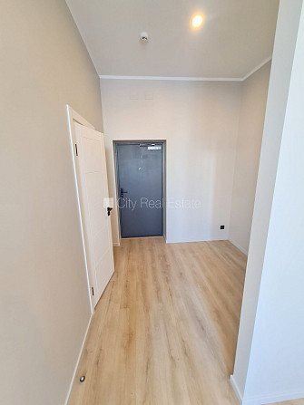 Fasādes māja, renovēta māja, slēgts pagalms, ieeja no ielas un pagalma, ir lifts, kāpņu Rīga - foto 10