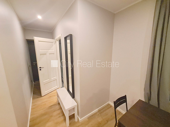 Pagalma ēka, renovēta māja, slēgts pagalms, ieeja no ielas un pagalma, kāpņu telpa pēc Rīga - foto 13