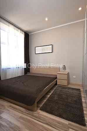 Фасадный дом, реновированный дом, закрытый двор, возможность аренды парковки, Rīga