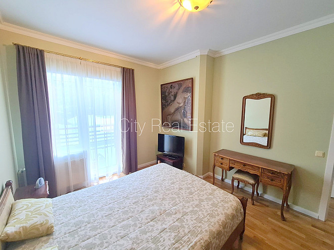 Jaunceltne, teritorijas iebrauktuves vārti aprīkoti ar automatizētu atvēršanās un Jūrmala - foto 7