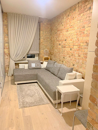 Projekts - Strēlnieku 13, pagalma ēka, renovēta māja, ieeja no ielas, kāpņu telpa pēc Rīga - foto 12