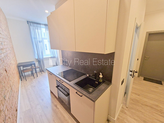 Projekts - Matīsa 38, fasādes māja, renovēta māja, labiekārtots apzaļumots pagalms, slēgts Rīga - foto 1