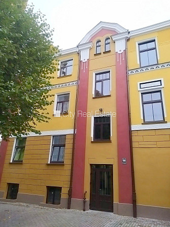 Pagalma ēka, renovēta māja, slēgts pagalms, ieeja no ielas un pagalma, kāpņu telpa pēc Rīga - foto 13