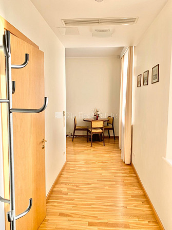 Fasādes māja, ieeja no ielas, ir lifts, guļamistabu skaits 1 gab., augstie griesti, gāzes Rīga - foto 17