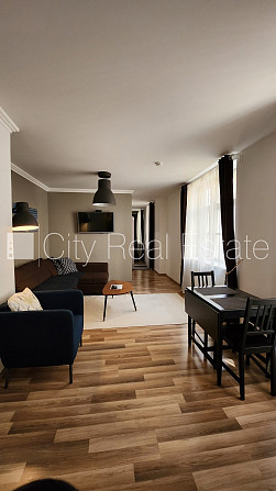 Namīpašums, kārniņu jumta segums, ķieģeļu mūra sienas, labiekārtots apzaļumots pagalms, Rīga - foto 14