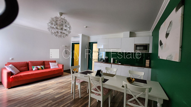 Namīpašums, kārniņu jumta segums, ķieģeļu mūra sienas, labiekārtots apzaļumots pagalms, Rīga - foto 11