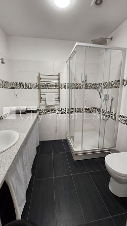 Namīpašums, kārniņu jumta segums, ķieģeļu mūra sienas, labiekārtots apzaļumots pagalms, Rīga - foto 15