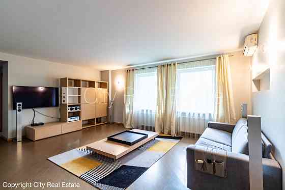 Реновированный дом, благоустроенная озеленённая территория, закрытая Юрмала