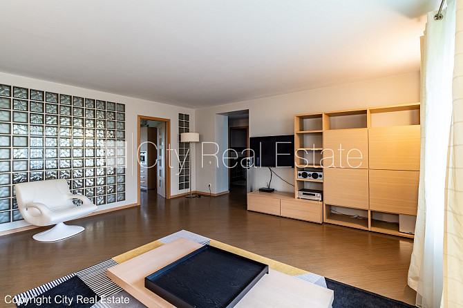 Реновированный дом, благоустроенная озеленённая территория, закрытая Юрмала - изображение 5