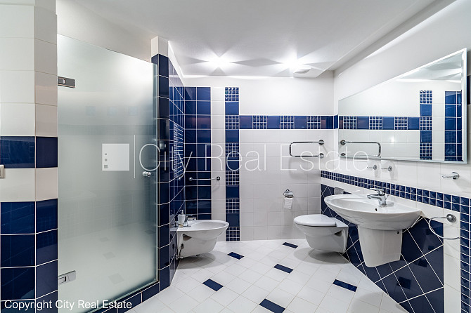 Реновированный дом, благоустроенная озеленённая территория, закрытая Юрмала - изображение 20