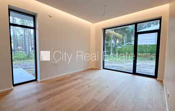 Земля в собственности, новостройка, благоустроенная озеленённая территория, Юрмала