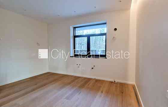 Земля в собственности, новостройка, благоустроенная озеленённая территория, Юрмала